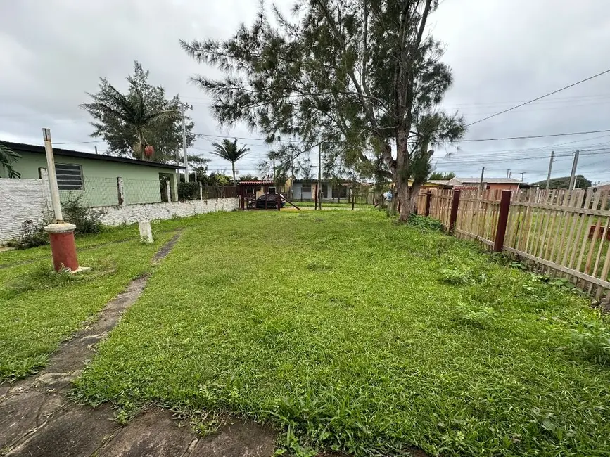 Casa com 3 quartos à venda, 360m2 em Balneario Pinhal - RS - imagem 4 Foto 4 de Casa com 3 quartos à venda, 360m2 em Balneario Pinhal - RS