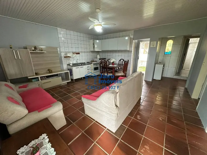 Casa com 3 quartos à venda, 360m2 em Balneario Pinhal - RS - imagem 5 Foto 5 de Casa com 3 quartos à venda, 360m2 em Balneario Pinhal - RS