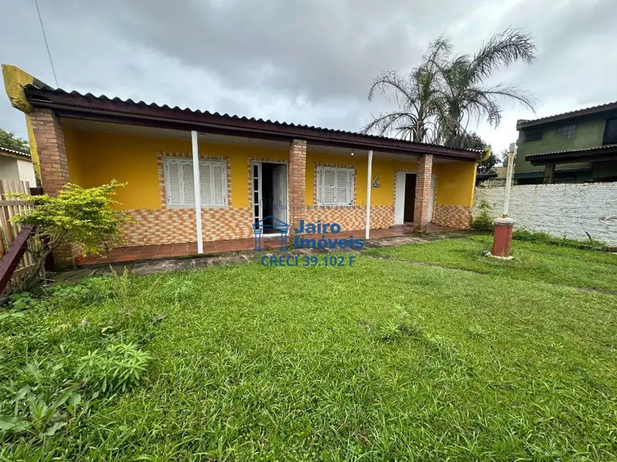 Casa com 3 quartos à venda, 360m2 em Balneario Pinhal - RS - imagem 1 Foto 1 de Casa com 3 quartos à venda, 360m2 em Balneario Pinhal - RS