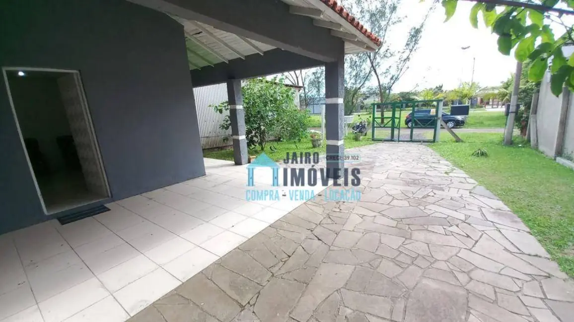 Casa com 3 quartos à venda, 420m2 em Centro, Tramandai - RS - imagem 3 Foto 3 de Casa com 3 quartos à venda, 420m2 em Centro, Tramandai - RS