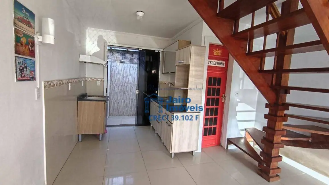 Sobrado com 2 quartos à venda em Tramandai - RS - imagem 4 Foto 4 de Sobrado com 2 quartos à venda em Tramandai - RS