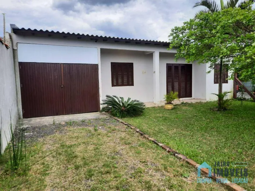 Casa com 5 quartos à venda, 580m2 em Centro, Tramandai - RS - imagem 1 Foto 1 de Casa com 5 quartos à venda, 580m2 em Centro, Tramandai - RS