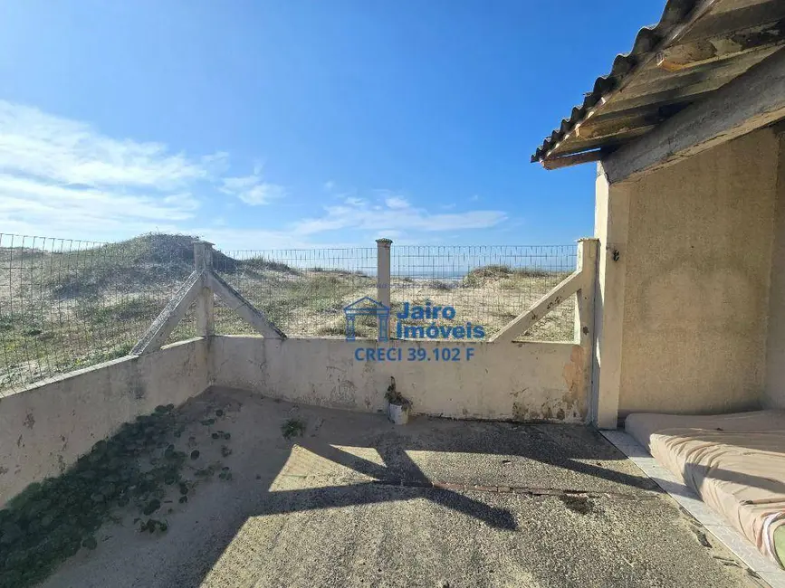 Foto 2 de Casa com 3 quartos à venda, 360m2 em Balneario Pinhal - RS