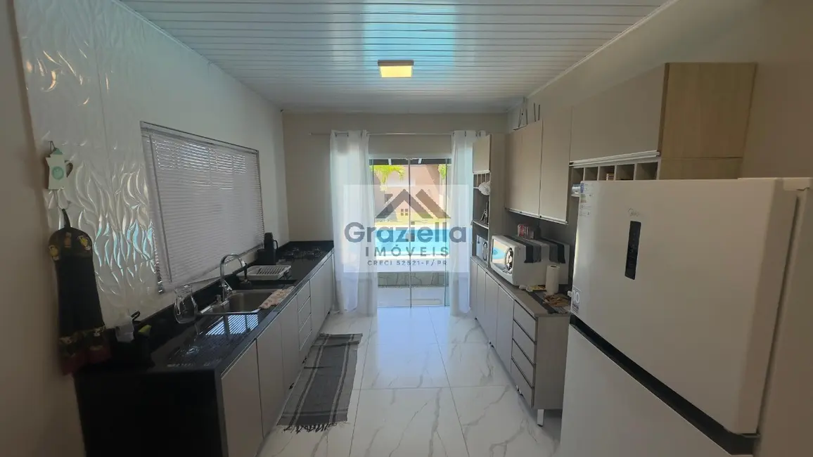 Casa com 3 quartos à venda, 150m2 em Itapoa - SC - imagem 9 Foto 9 de Casa com 3 quartos à venda, 150m2 em Itapoa - SC