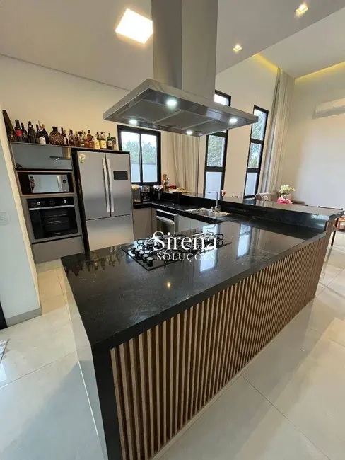 Casa de Condomínio com 3 quartos à venda, 360m2 em Holambra - SP - imagem 5 Foto 5 de Casa de Condomínio com 3 quartos à venda, 360m2 em Holambra - SP