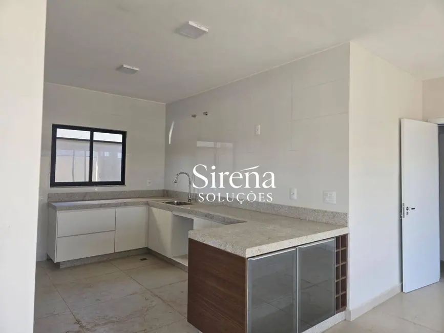 Casa de Condomínio com 3 quartos à venda e para alugar, 362m2 em Holambra - SP - imagem 8 Foto 8 de Casa de Condomínio com 3 quartos à venda e para alugar, 362m2 em Holambra - SP