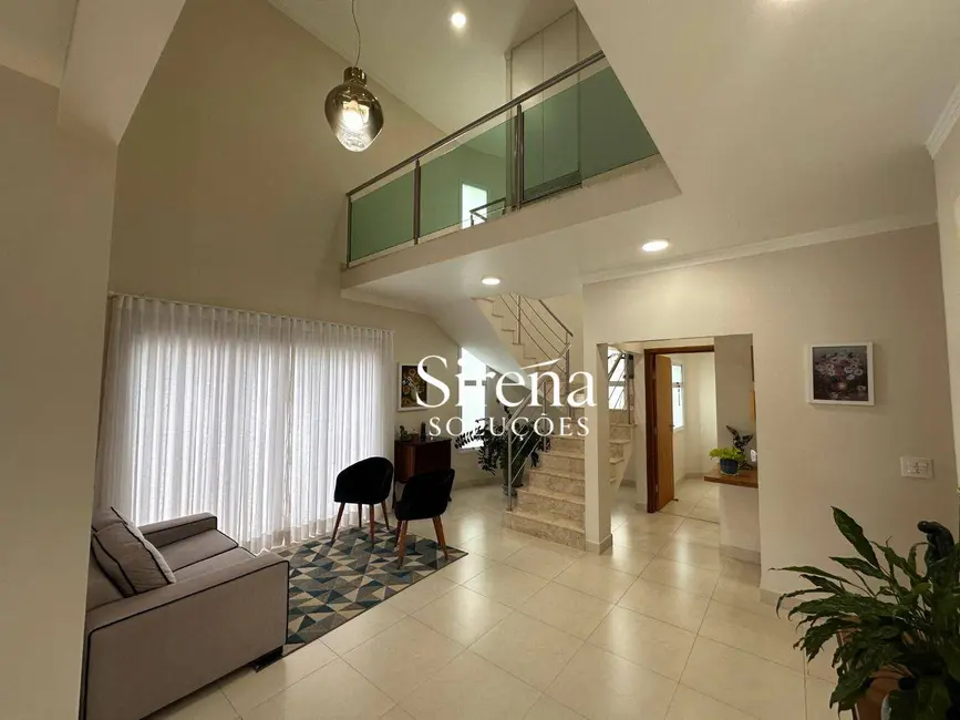 Sobrado com 3 quartos à venda, 500m2 em Holambra - SP - imagem 3 Foto 3 de Sobrado com 3 quartos à venda, 500m2 em Holambra - SP