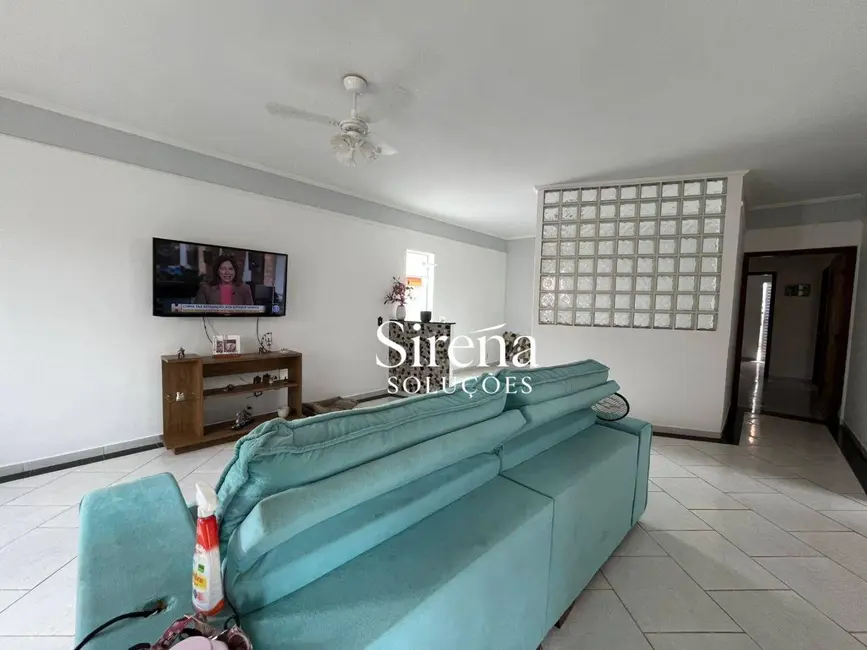 Casa com 3 quartos à venda, 312m2 em Holambra - SP - imagem 3 Foto 3 de Casa com 3 quartos à venda, 312m2 em Holambra - SP