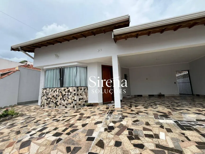 Casa com 3 quartos à venda, 312m2 em Holambra - SP - imagem 2 Foto 2 de Casa com 3 quartos à venda, 312m2 em Holambra - SP