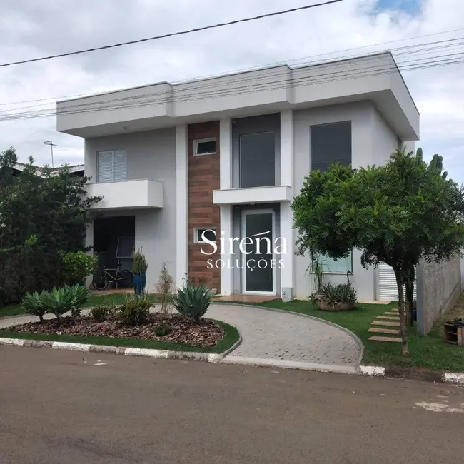 Sobrado com 4 quartos à venda, 420m2 em Holambra - SP - imagem 1 Foto 1 de Sobrado com 4 quartos à venda, 420m2 em Holambra - SP