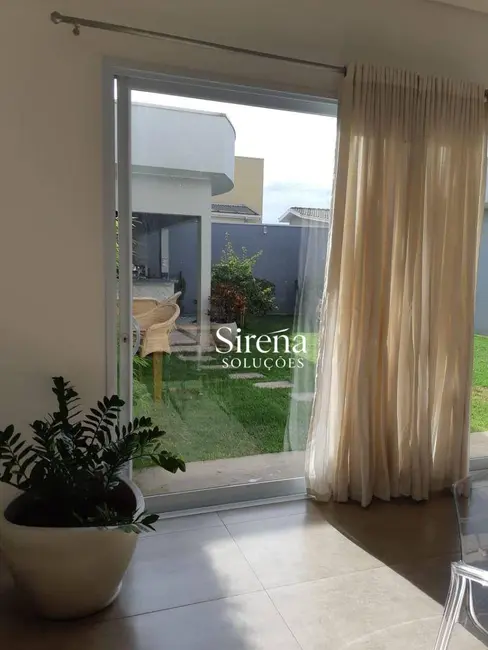 Sobrado com 4 quartos à venda, 420m2 em Holambra - SP - imagem 9 Foto 9 de Sobrado com 4 quartos à venda, 420m2 em Holambra - SP