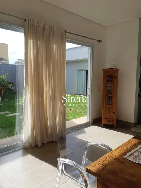 Sobrado com 4 quartos à venda, 420m2 em Holambra - SP - imagem 6 Foto 6 de Sobrado com 4 quartos à venda, 420m2 em Holambra - SP
