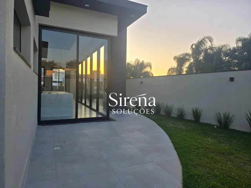 Casa de Condomínio com 3 quartos à venda, 360m2 em Holambra - SP - imagem 4 Foto 4 de Casa de Condomínio com 3 quartos à venda, 360m2 em Holambra - SP