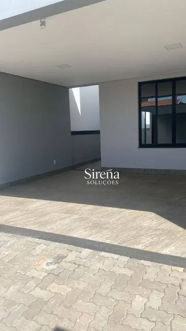 Casa com 3 quartos à venda, 250m2 em Holambra - SP - imagem 2 Foto 2 de Casa com 3 quartos à venda, 250m2 em Holambra - SP