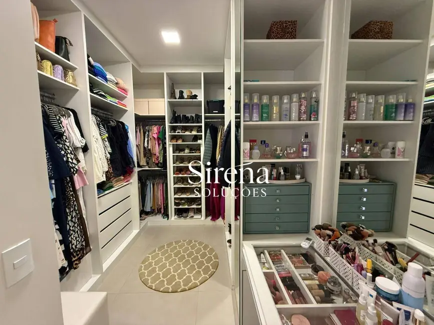 Sobrado com 3 quartos à venda, 419m2 em Holambra - SP - imagem 9 Foto 9 de Sobrado com 3 quartos à venda, 419m2 em Holambra - SP