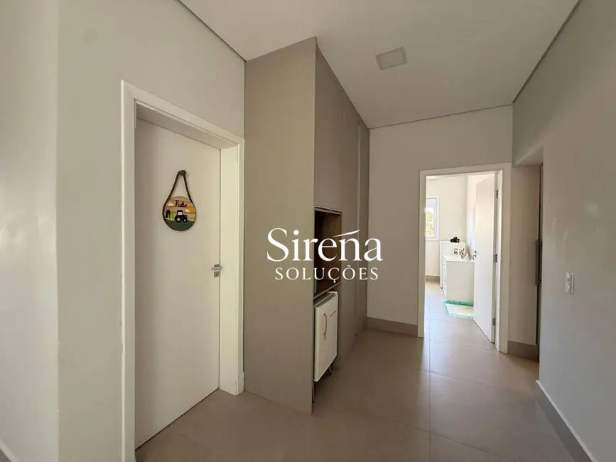 Sobrado com 3 quartos à venda, 419m2 em Holambra - SP - imagem 2 Foto 2 de Sobrado com 3 quartos à venda, 419m2 em Holambra - SP