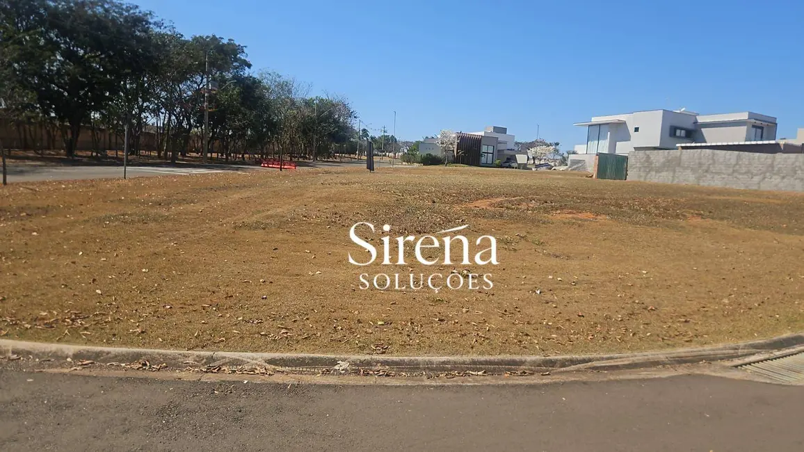 Foto 1 de Terreno / Lote à venda, 510m2 em Jaguariuna - SP