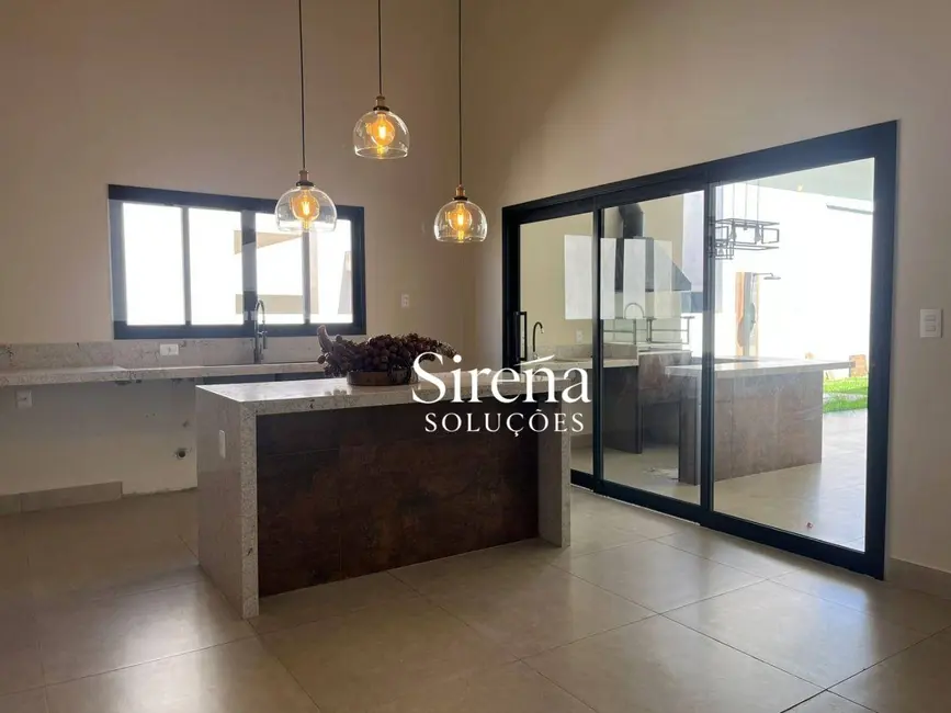 Foto 3 de Casa de Condomínio com 3 quartos à venda, 360m2 em Holambra - SP