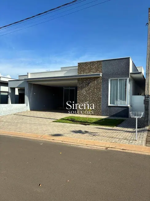 Foto 1 de Casa de Condomínio com 3 quartos à venda e para alugar, 360m2 em Holambra - SP