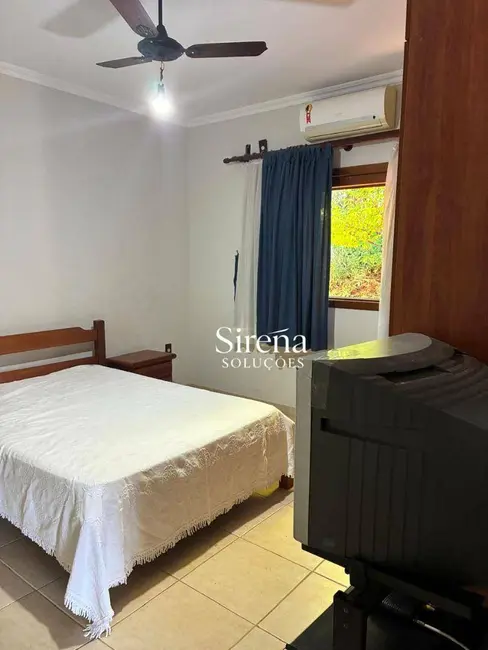 Foto 4 de Casa de Condomínio com 3 quartos à venda e para alugar, 5531m2 em Jaguariuna - SP