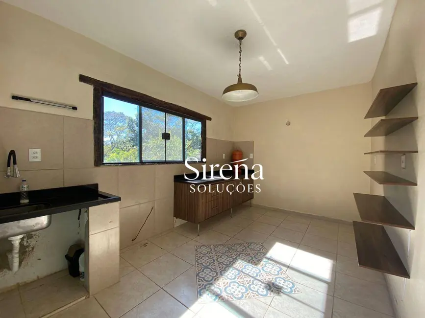 Foto 2 de Casa de Condomínio com 2 quartos à venda e para alugar, 1128m2 em Holambra - SP