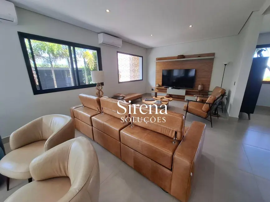 Sobrado com 4 quartos à venda, 645m2 em Holambra - SP - imagem 9 Foto 9 de Sobrado com 4 quartos à venda, 645m2 em Holambra - SP
