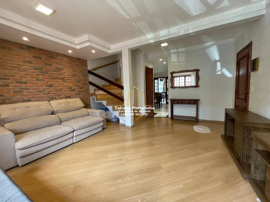 Foto 3 de Casa de Condomínio com 3 quartos à venda em Jardim da Glória, Cotia - SP