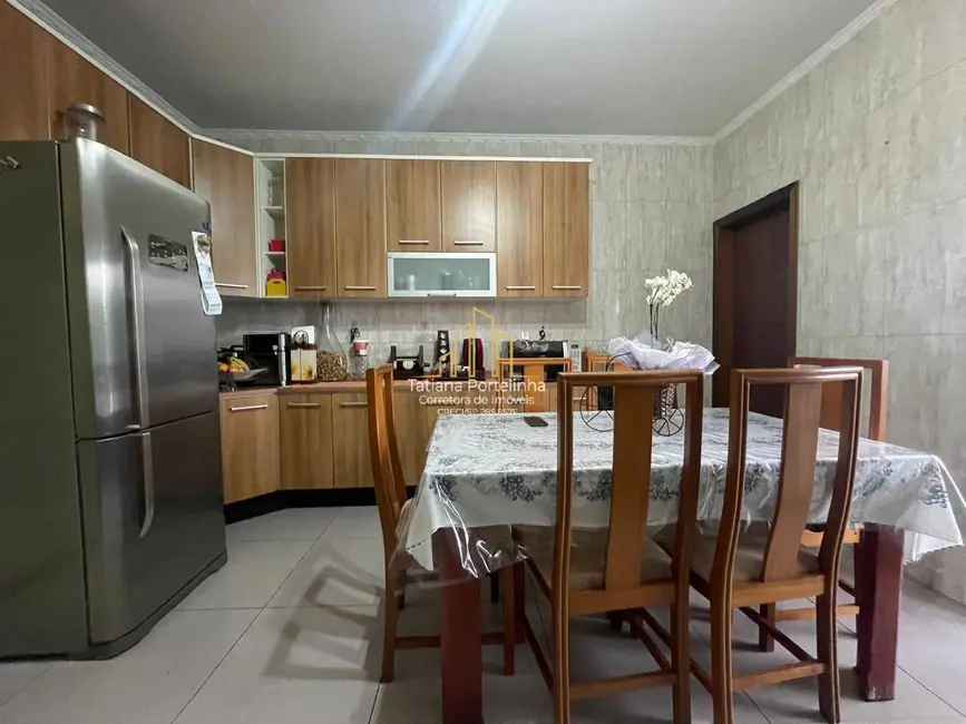 Casa com 5 quartos à venda, 378m2 em Santa Maria, Osasco - SP - imagem 7 Foto 7 de Casa com 5 quartos à venda, 378m2 em Santa Maria, Osasco - SP
