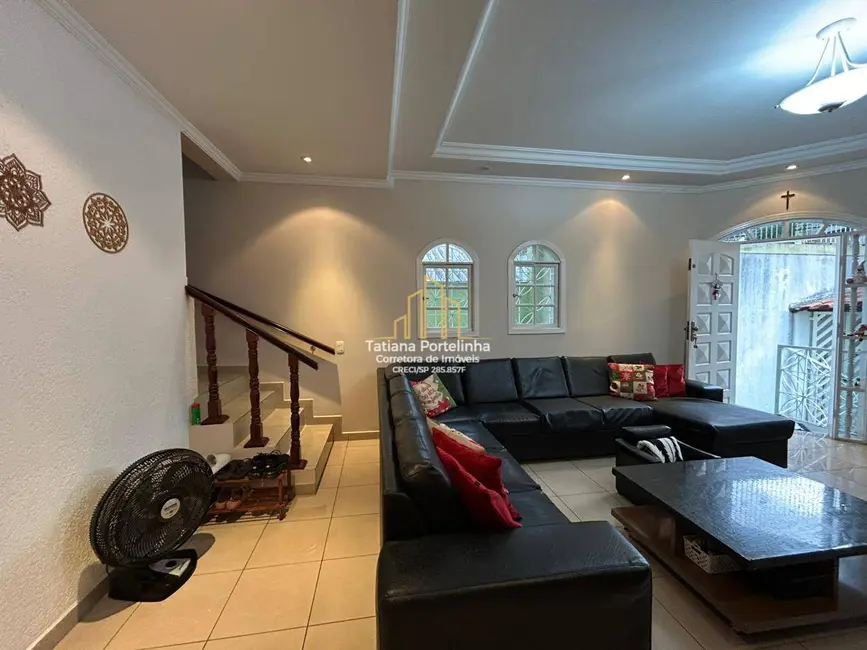 Foto 4 de Casa com 3 quartos à venda, 272m2 em Vila Yolanda, Osasco - SP