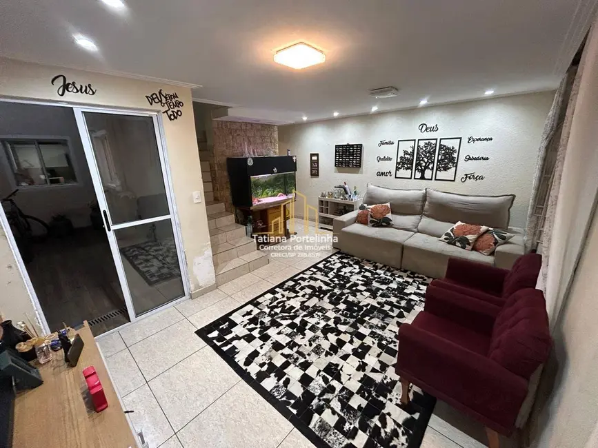 Foto 3 de Sobrado com 3 quartos à venda, 158m2 em Cidade das Flores, Osasco - SP