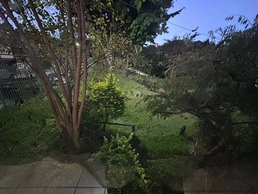 Casa com 3 quartos à venda, 219m2 em Cidade das Flores, Osasco - SP - imagem 4 Foto 4 de Casa com 3 quartos à venda, 219m2 em Cidade das Flores, Osasco - SP