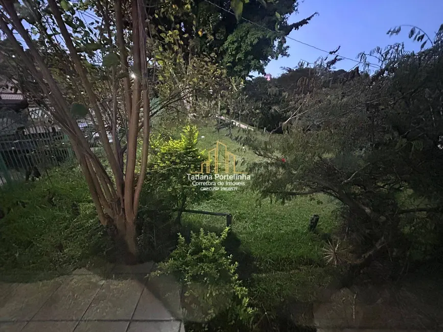 Casa com 3 quartos à venda, 219m2 em Cidade das Flores, Osasco - SP - imagem 4 Foto 4 de Casa com 3 quartos à venda, 219m2 em Cidade das Flores, Osasco - SP