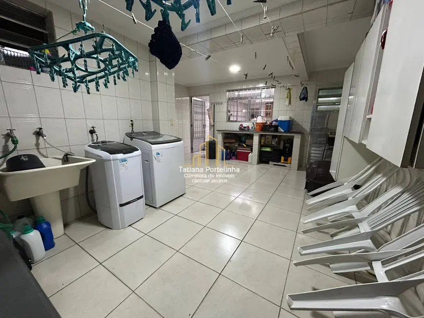 Casa com 3 quartos à venda, 219m2 em Cidade das Flores, Osasco - SP - imagem 9 Foto 9 de Casa com 3 quartos à venda, 219m2 em Cidade das Flores, Osasco - SP