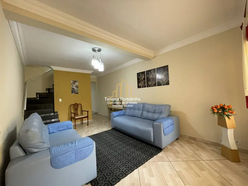 Foto 2 de Casa com 3 quartos à venda, 172m2 em km 18, Osasco - SP