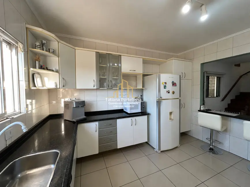 Foto 5 de Casa com 3 quartos à venda, 254m2 em Cipava, Osasco - SP