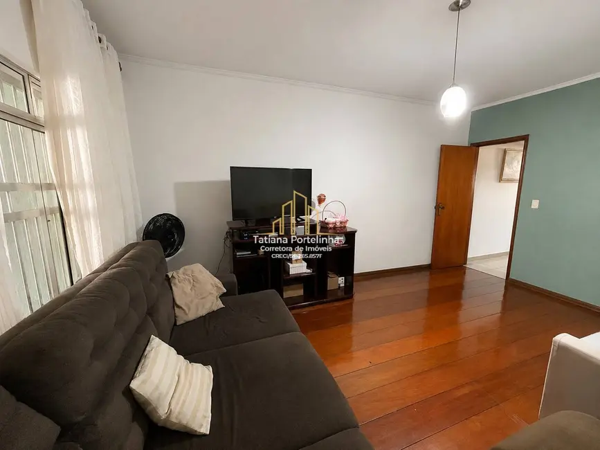 Foto 2 de Casa com 3 quartos à venda, 254m2 em Cipava, Osasco - SP