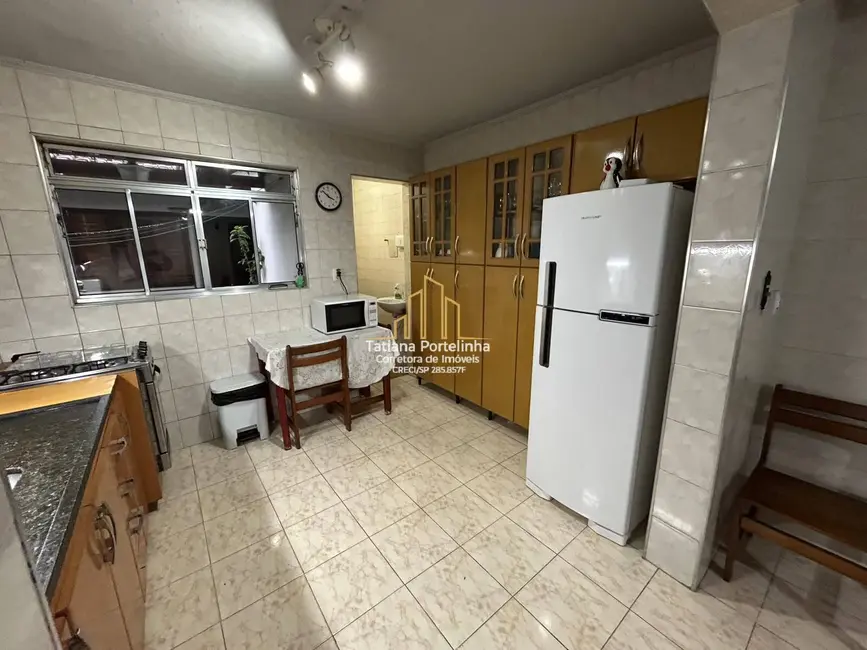 Casa com 3 quartos à venda, 180m2 em Cidade das Flores, Osasco - SP - imagem 7 Foto 7 de Casa com 3 quartos à venda, 180m2 em Cidade das Flores, Osasco - SP
