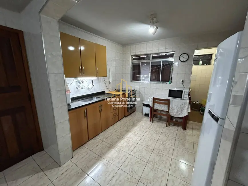 Casa com 3 quartos à venda, 180m2 em Cidade das Flores, Osasco - SP - imagem 8 Foto 8 de Casa com 3 quartos à venda, 180m2 em Cidade das Flores, Osasco - SP