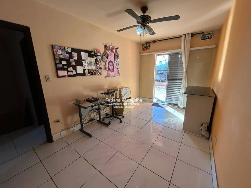 Casa com 3 quartos à venda, 223m2 em Vila Yolanda, Osasco - SP - imagem 6 Foto 6 de Casa com 3 quartos à venda, 223m2 em Vila Yolanda, Osasco - SP