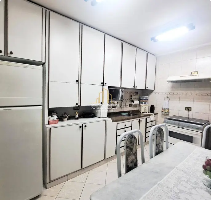 Foto 4 de Sobrado com 2 quartos à venda, 246m2 em Cipava, Osasco - SP