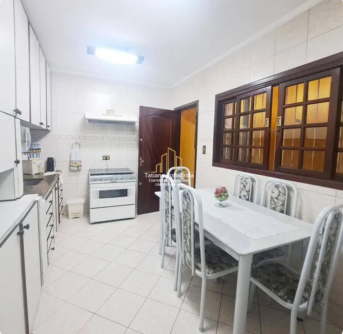 Foto 2 de Sobrado com 2 quartos à venda, 246m2 em Cipava, Osasco - SP