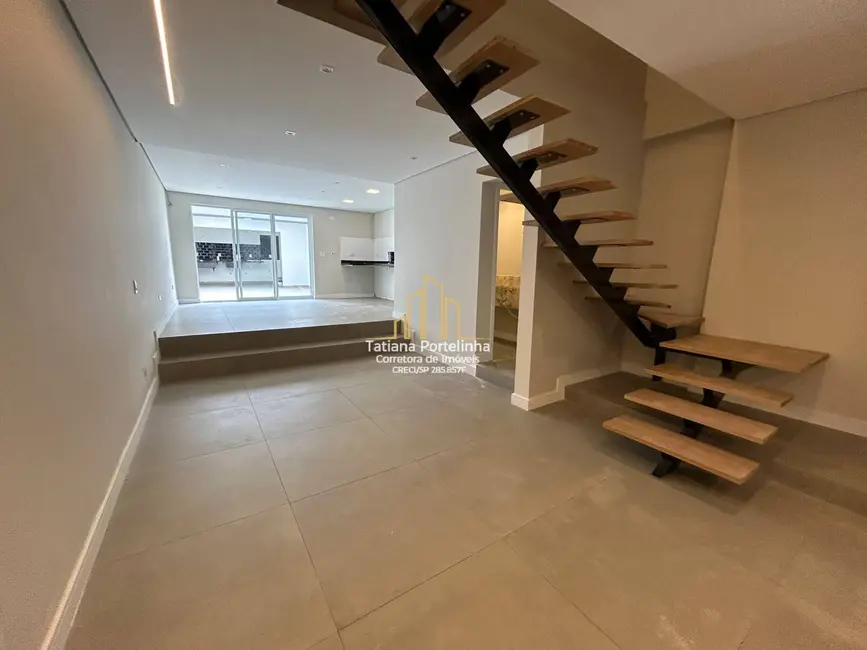 Casa com 3 quartos à venda, 235m2 em Bela Vista, Osasco - SP - imagem 2 Foto 2 de Casa com 3 quartos à venda, 235m2 em Bela Vista, Osasco - SP