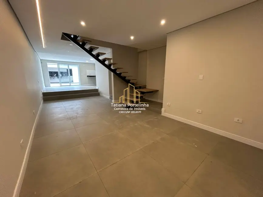 Casa com 3 quartos à venda, 235m2 em Bela Vista, Osasco - SP - imagem 1 Foto 1 de Casa com 3 quartos à venda, 235m2 em Bela Vista, Osasco - SP