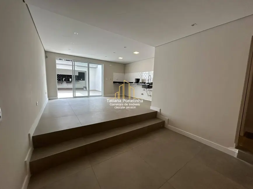 Casa com 3 quartos à venda, 235m2 em Bela Vista, Osasco - SP - imagem 6 Foto 6 de Casa com 3 quartos à venda, 235m2 em Bela Vista, Osasco - SP