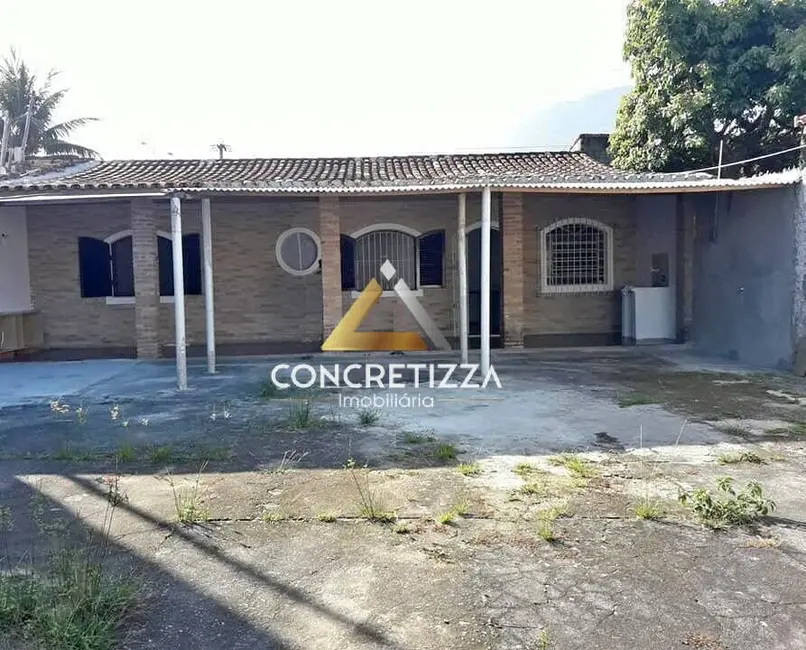 Foto 1 de Casa com 1 quarto à venda, 50m2 em Caraguatatuba - SP