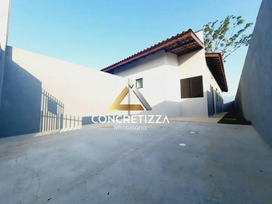 Foto 2 de Casa com 2 quartos à venda, 55m2 em Balneário dos Golfinhos, Caraguatatuba - SP