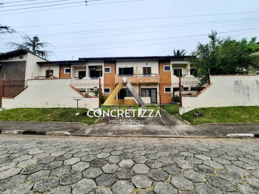 Foto 1 de Sobrado com 2 quartos à venda, 113m2 em Martim de Sá, Caraguatatuba - SP