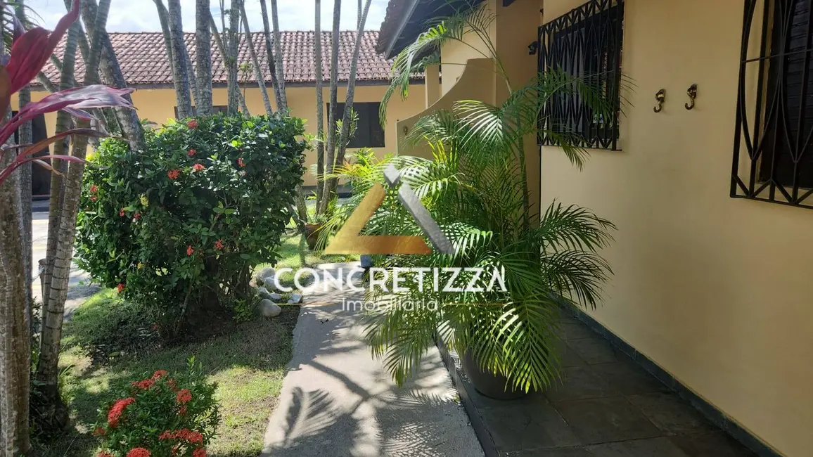 Foto 1 de Casa com 2 quartos à venda, 77m2 em Jardim Britânia, Caraguatatuba - SP