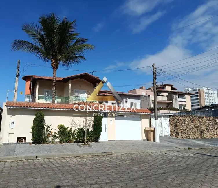 Foto 1 de Sobrado com 5 quartos à venda, 418m2 em Indaiá, Caraguatatuba - SP