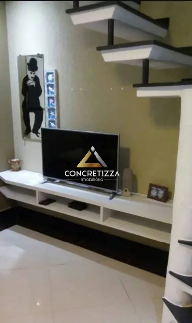 Foto 4 de Casa de Condomínio com 2 quartos à venda, 90m2 em Cidade Jardim, Caraguatatuba - SP